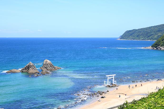Sakurai Futamigaura (Married Couple Rocks) 